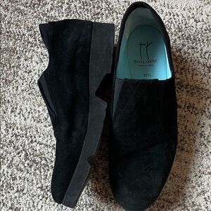 Thierry Rabotin Black woman Shoes, fits 8.5 USA, suede, super light!!